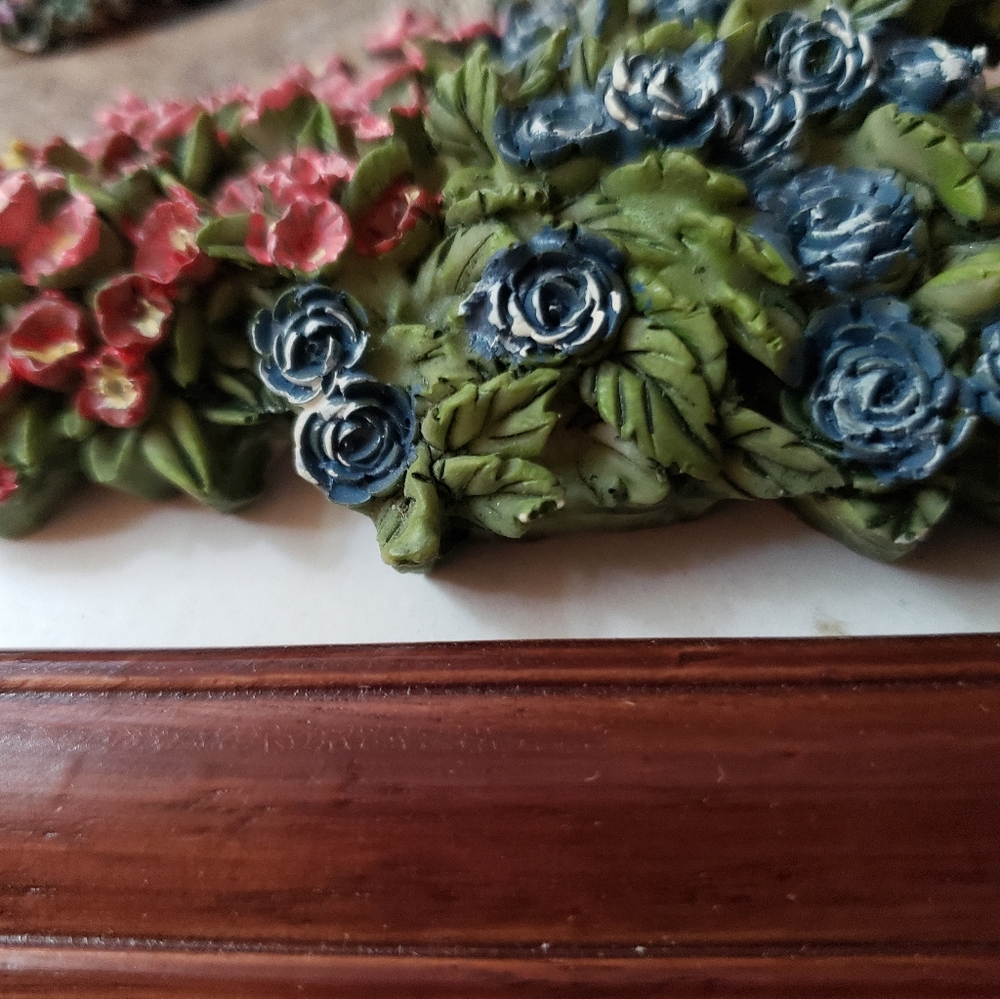 Set of 2 3-D pictures. - Picture 4 of 7